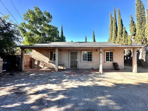 1924 Kenneth St, Modesto, CA 95351