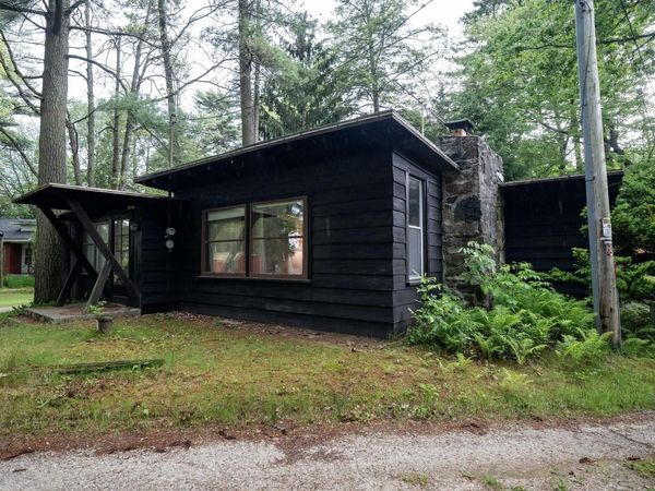 N2220 Foster ROAD S, Oostburg, WI 53070