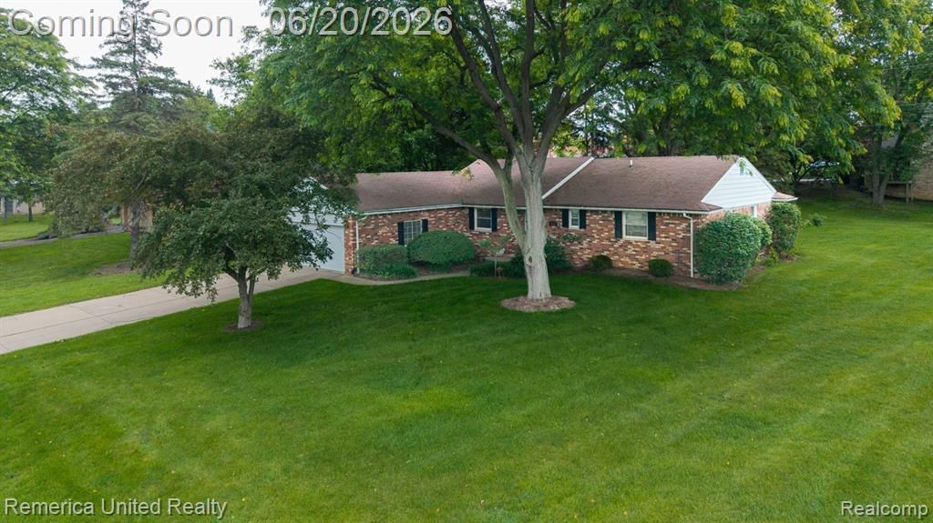 2223 Strader Drive, West Bloomfield Township, MI 48324 Main Photo