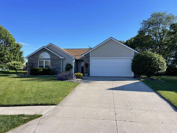 15803 Timberwillow Drive, Huntertown, IN 46748