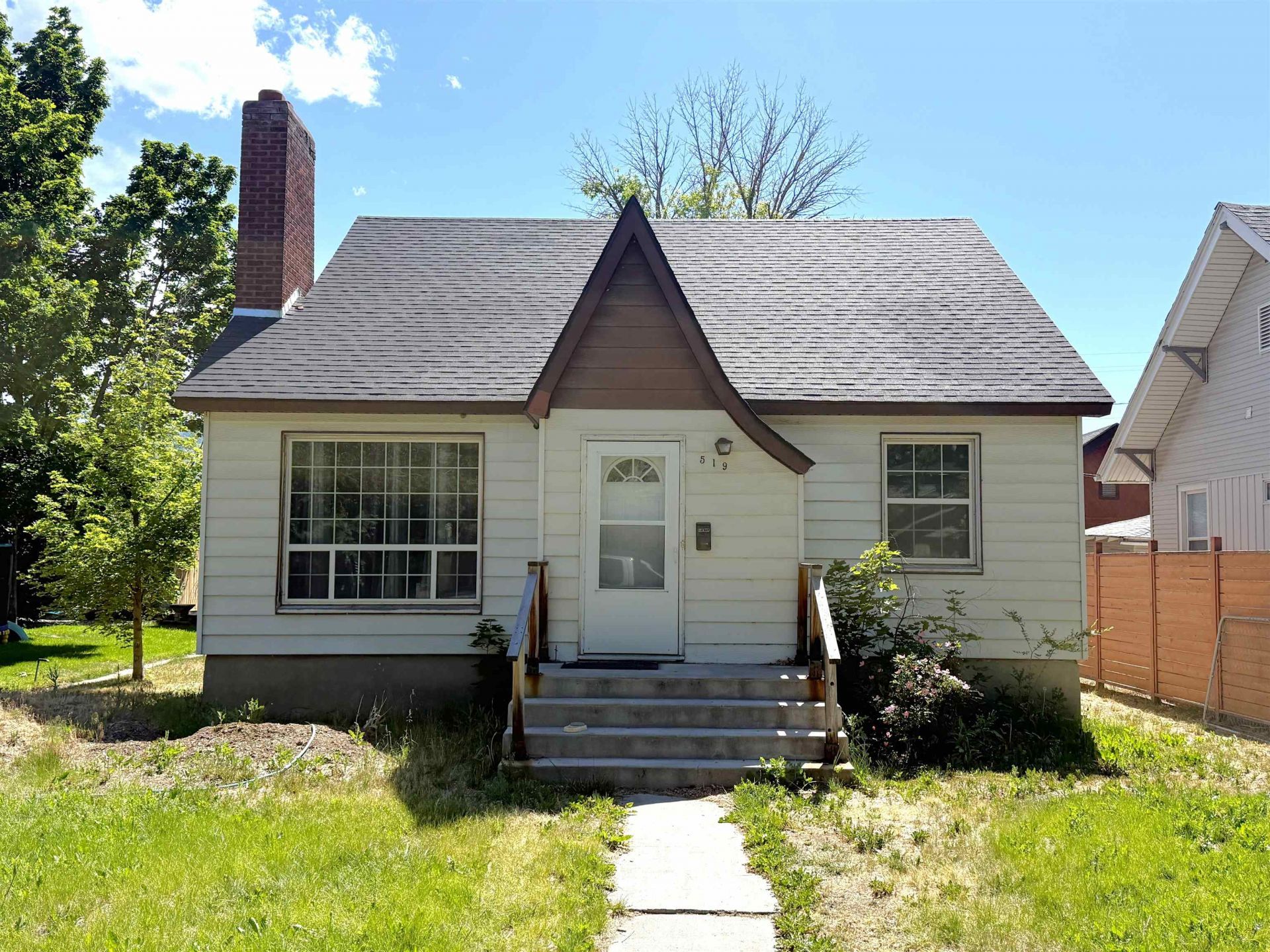 519 S 6th Ave, Pocatello, ID 83201 Main Photo