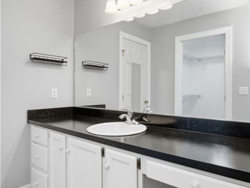 700 Hampton Circle, Unit 8, Aurora, OH 44202 Photo 15