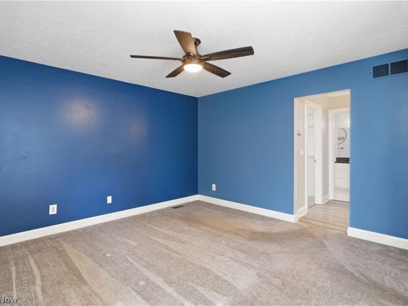 700 Hampton Circle, Unit 8, Aurora, OH 44202 Photo 18
