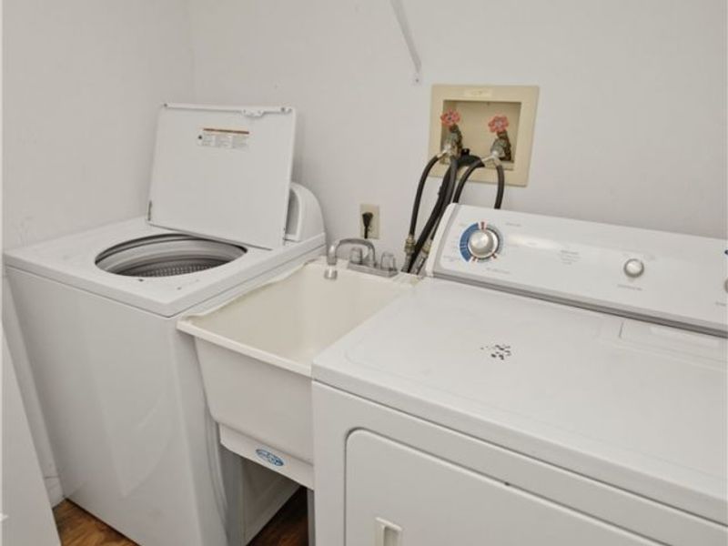 700 Hampton Circle, Unit 8, Aurora, OH 44202 Photo 19