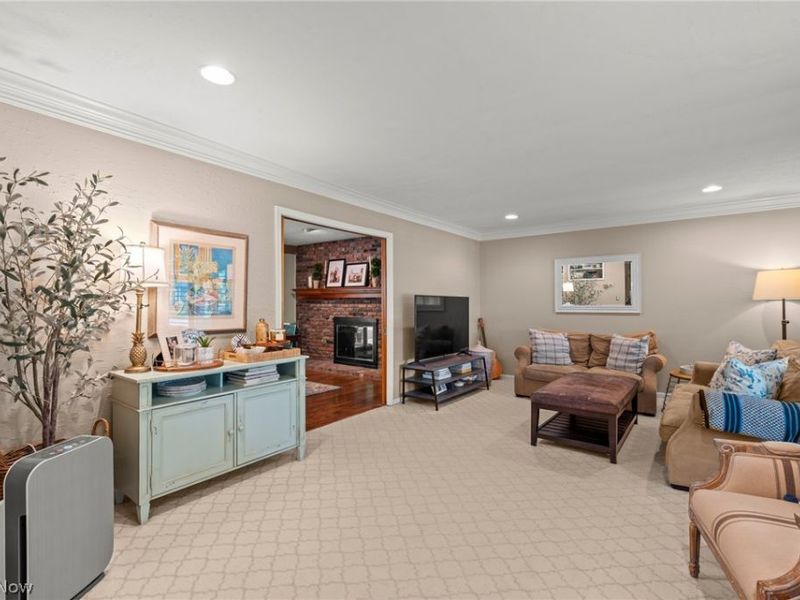 147 S Hayden Parkway, Hudson, OH 44236 Photo 5