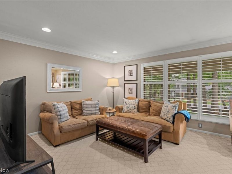 147 S Hayden Parkway, Hudson, OH 44236 Photo 6