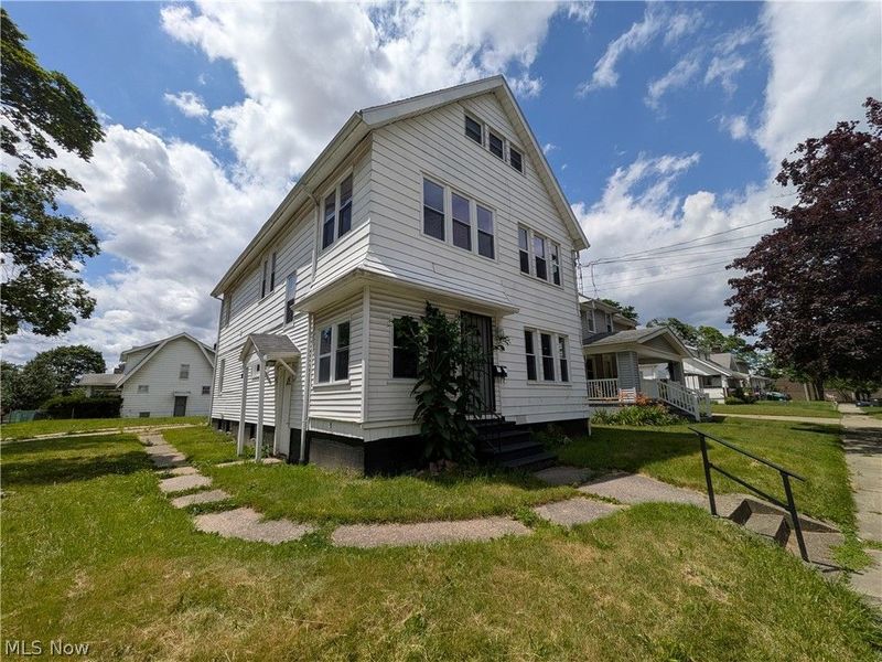 656 Hammel Street, Akron, OH 44306 Photo 2