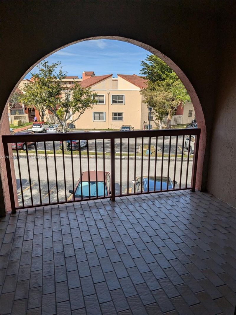 10245 NW 9th Street Cir , Unit 210-9, Miami, FL 33172 Photo