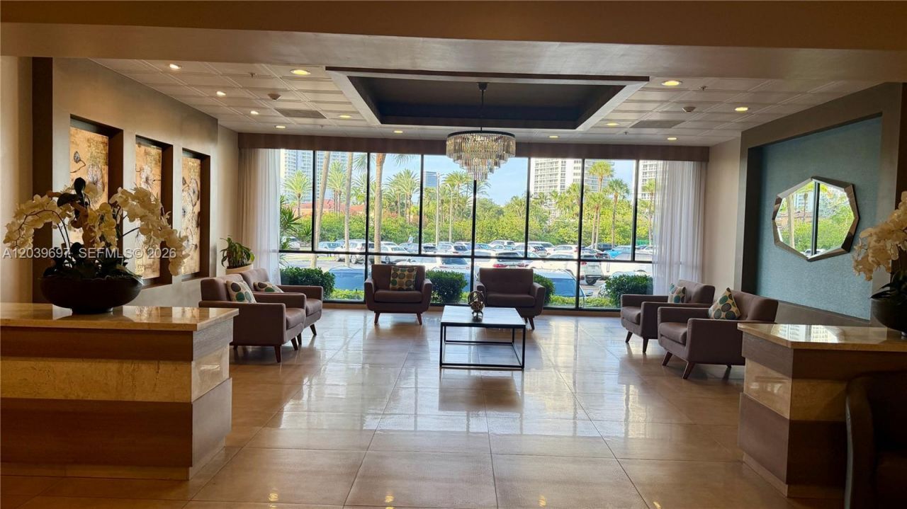 3701 N Country Club Dr , Unit 304, Aventura, FL 33180 Photo