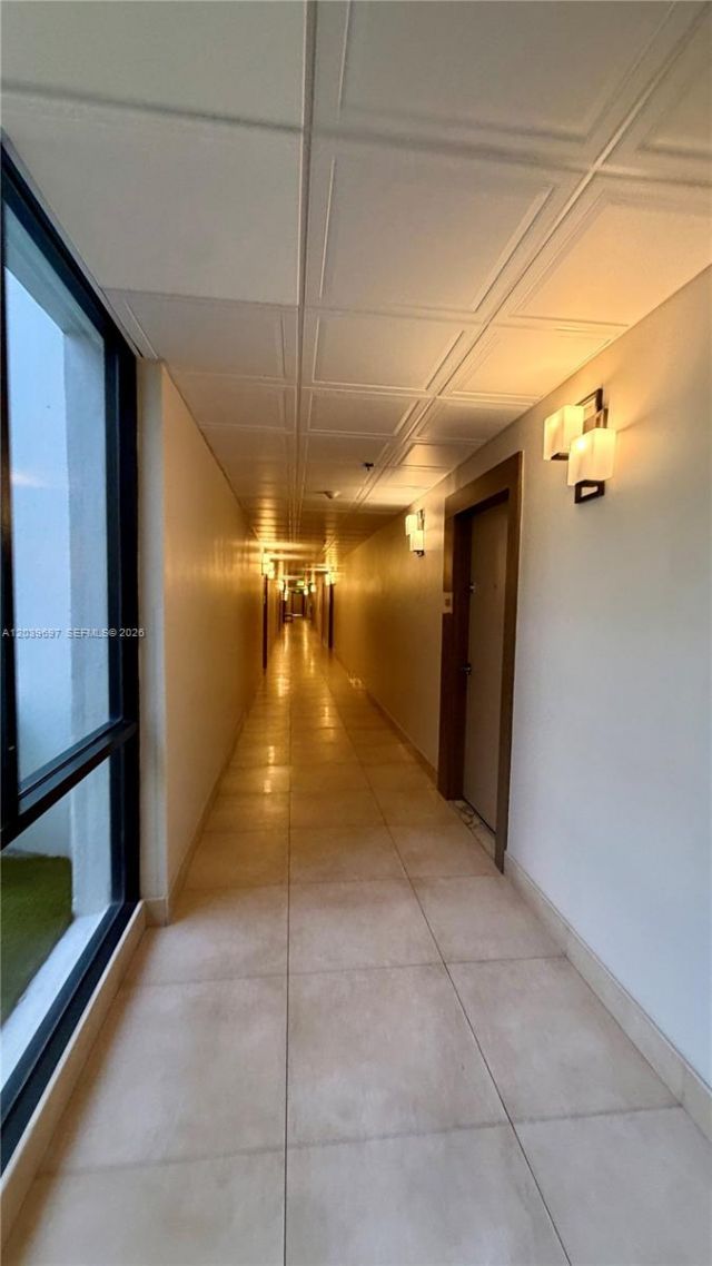 3701 N Country Club Dr , Unit 304, Aventura, FL 33180 Photo