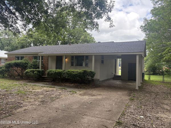 208 Camille Street, Senatobia, MS 38668