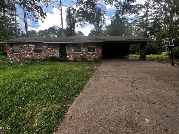 2650 Maria Terrace, Jackson, MS 39204