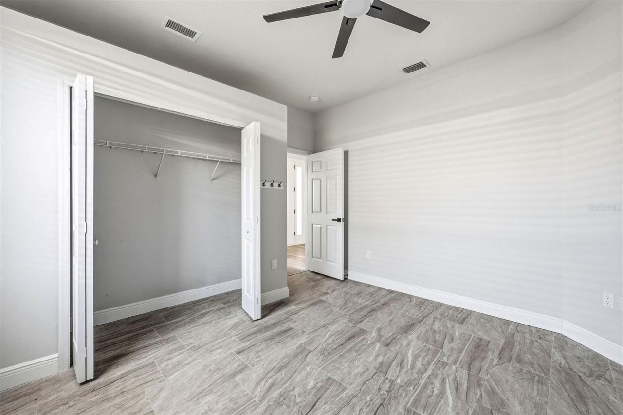 6631 63rd Terrace E, Bradenton, FL 34203 Photo