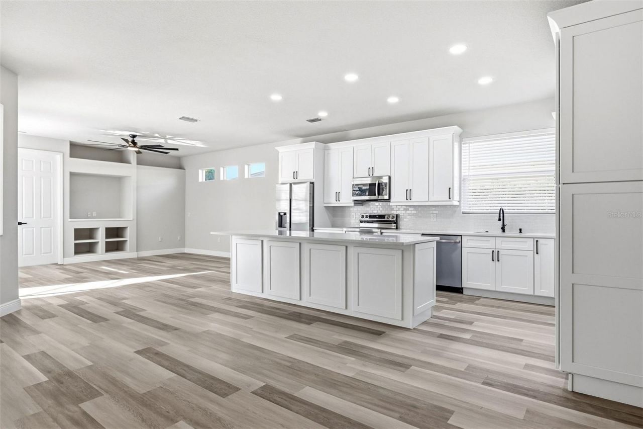 6631 63rd Terrace E, Bradenton, FL 34203 Photo