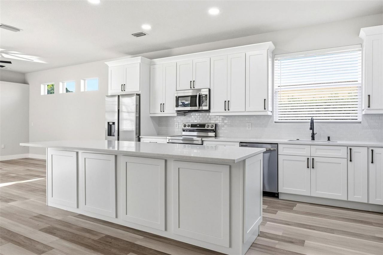 6631 63rd Terrace E, Bradenton, FL 34203 Photo