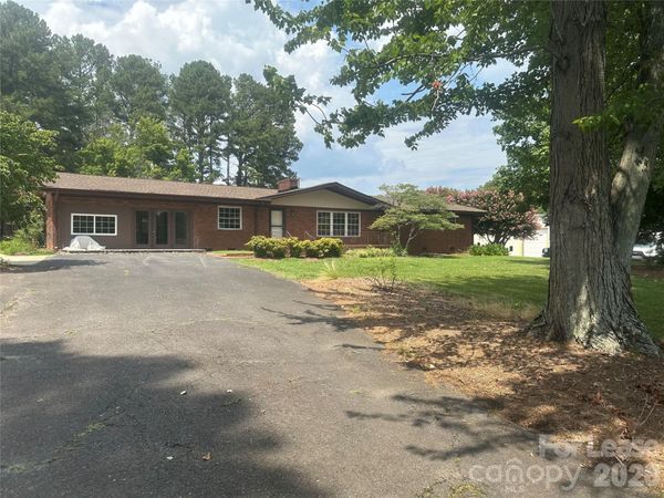 1293 NC Hwy 24/27 Highway E, Midland, NC 28107