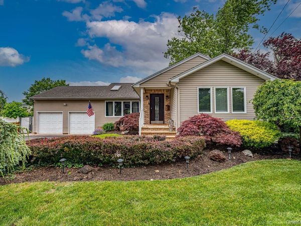 2349 Lincoln Street , North Bellmore, NY 11710