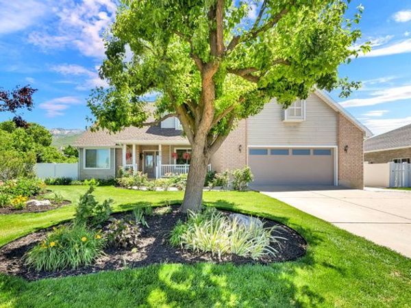 4792 GLASMANN WAY, South Ogden, UT 84403