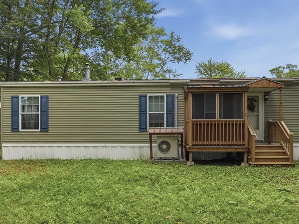 953 Little John Drive, Exeter, NH 03833