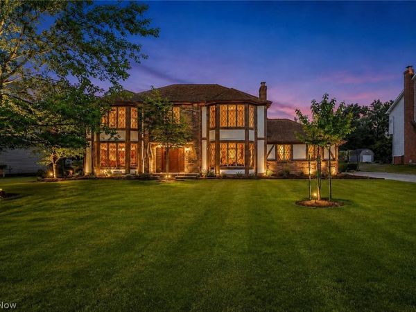 10037 Jamestown Drive , North Royalton, OH 44133