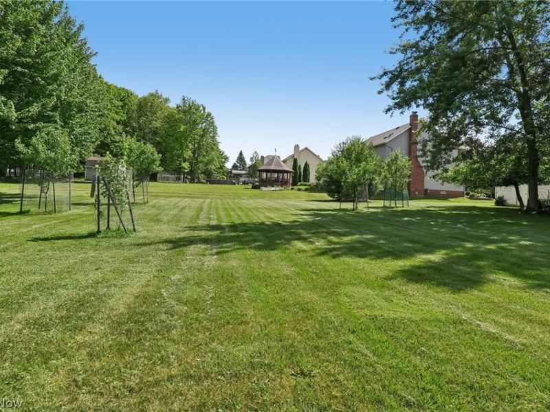 10037 Jamestown Drive, North Royalton, OH 44133 Photo 34