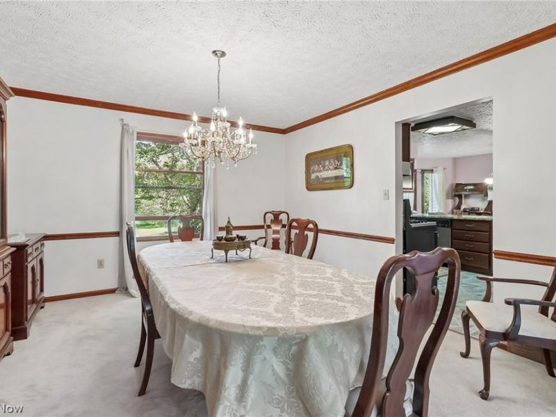 10037 Jamestown Drive, North Royalton, OH 44133 Photo 6