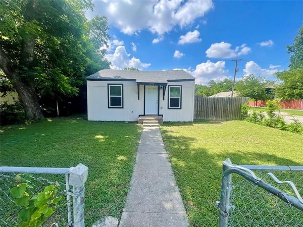 1733 Greenfield Avenue , Fort Worth, TX 76102