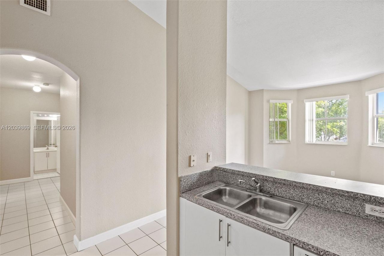 1692 SE 29th Ct , Unit 205, Homestead, FL 33035 Photo