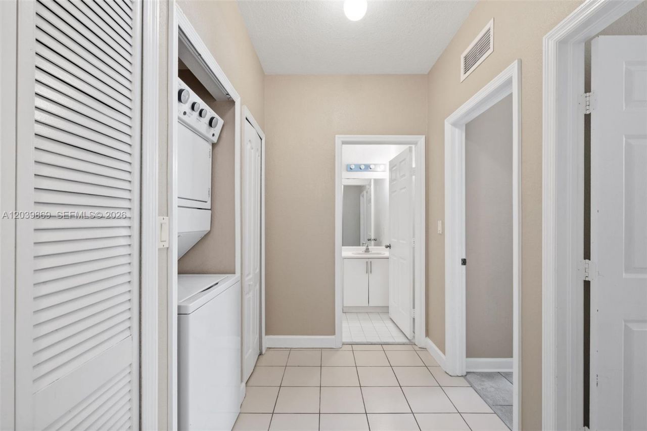 1692 SE 29th Ct , Unit 205, Homestead, FL 33035 Photo