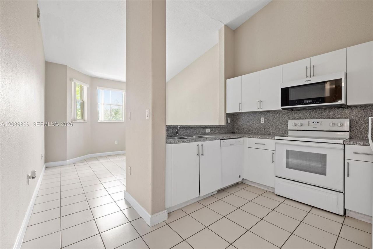 1692 SE 29th Ct , Unit 205, Homestead, FL 33035 Photo