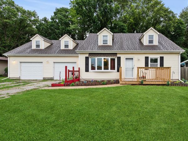 371 W 550 N, Valparaiso, IN 46385