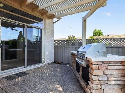 201 Stamos, Roseville, CA 95747 Photo
