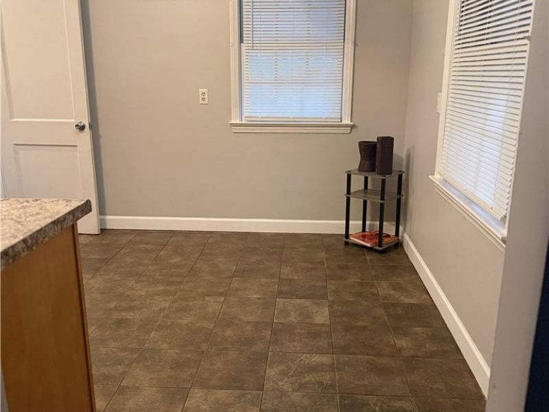 5469 Thomas Street, Maple Heights, OH 44137 Photo 6