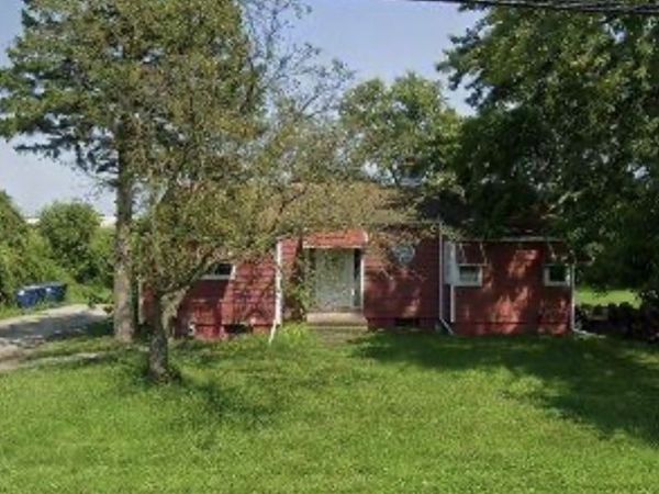 25 N East River Road , Des Plaines, IL 60016