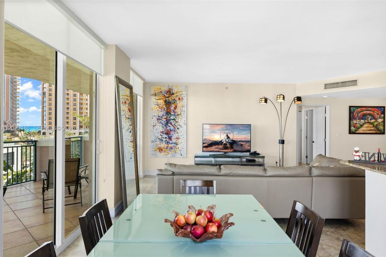 17555 Atlantic Blvd , Unit 708, Sunny Isles Beach, FL 33160 Photo
