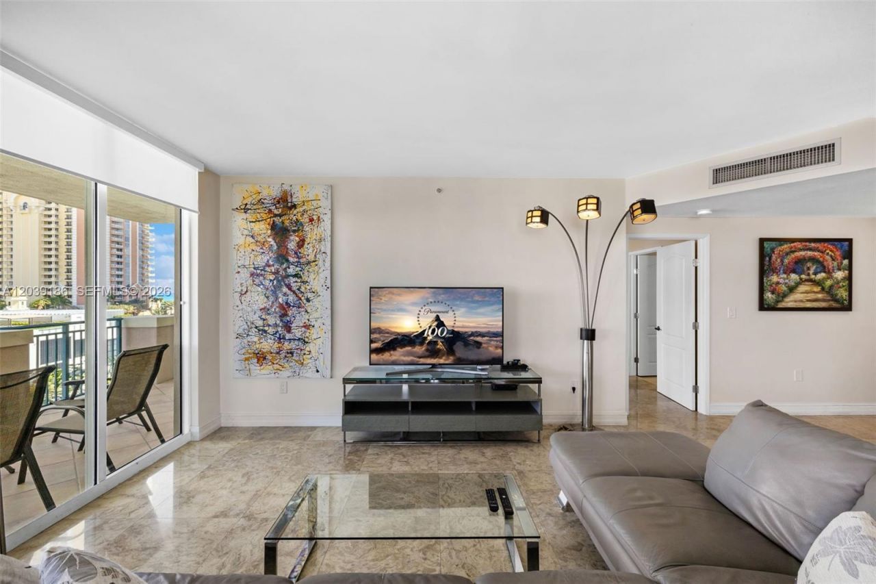 17555 Atlantic Blvd , Unit 708, Sunny Isles Beach, FL 33160 Photo