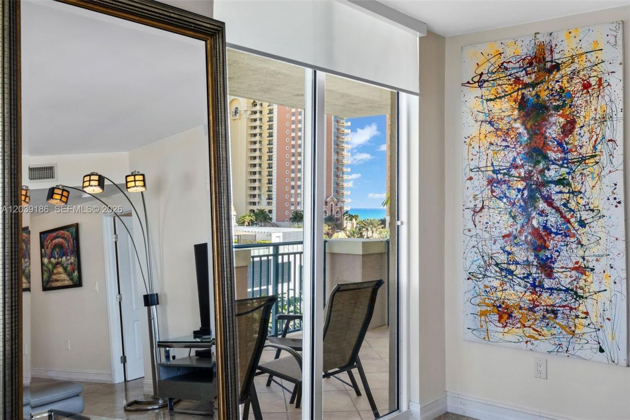 17555 Atlantic Blvd , Unit 708, Sunny Isles Beach, FL 33160 Photo