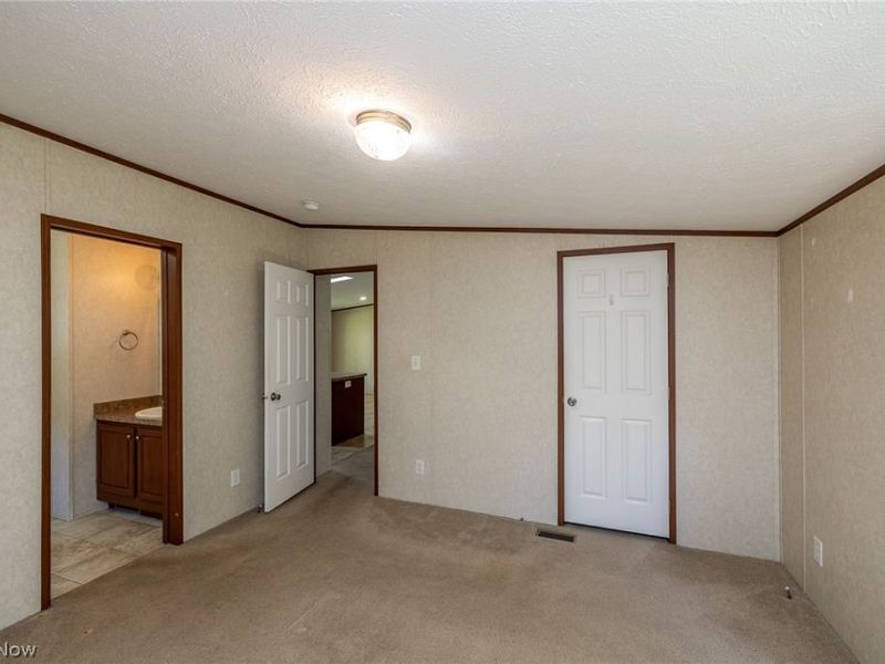 81 Periwinkle Drive, Olmsted Township, OH 44138 Photo 13