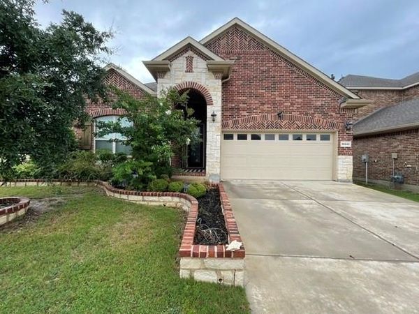 10040 Bodega Bay Road , Fort Worth, TX 76177