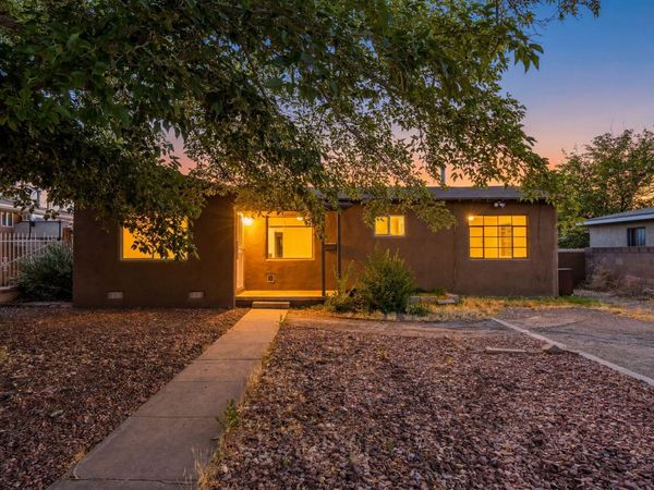 625 E Monroe Street SE, Albuquerque, NM 87108
