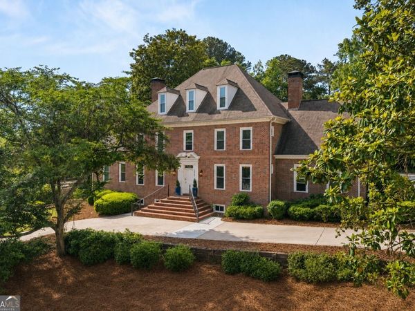 2073 Westover Plantation, Atlanta, GA 30338