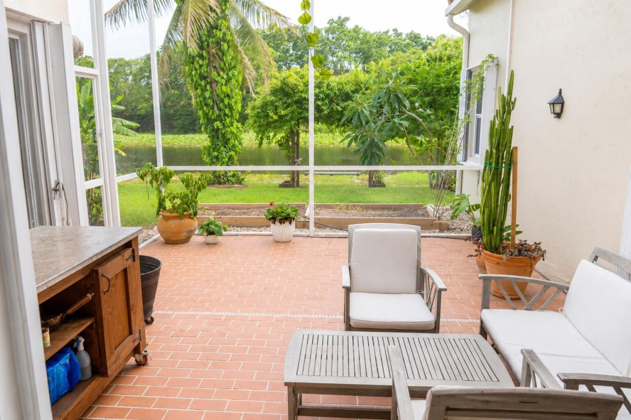 396 Carrington Drive, Weston, FL 33326 Photo