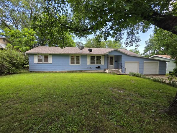210 W Fields Boulevard , El Dorado Springs, MO 64744