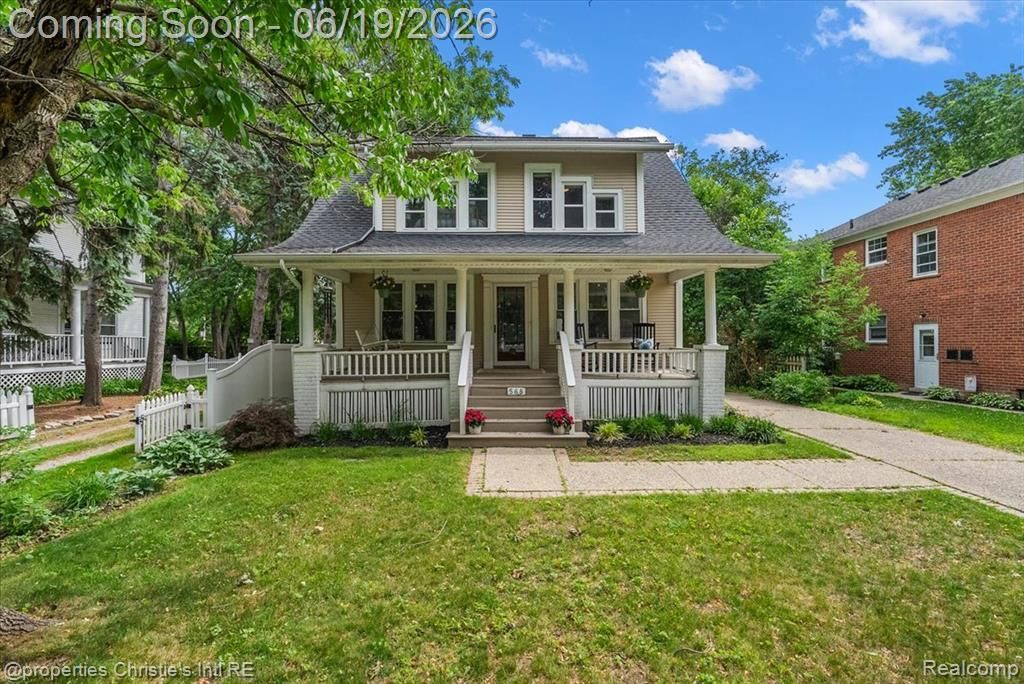 568 Saint Clair Avenue, Grosse Pointe, MI 48230 Main Photo