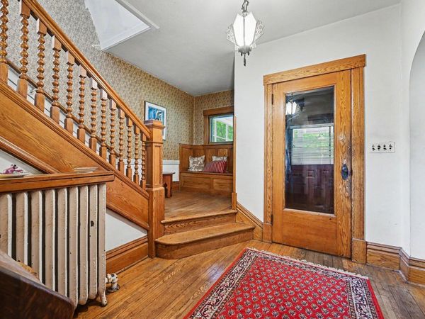 2012 Iglehart Avenue, Saint Paul, MN 55104
