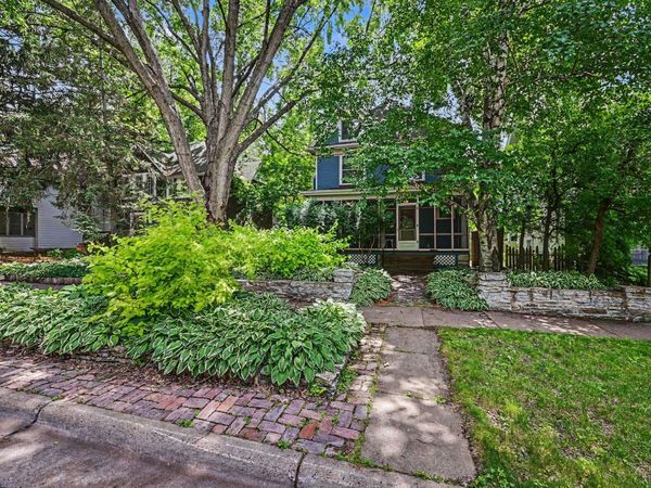 2012 Iglehart Avenue, Saint Paul, MN 55104