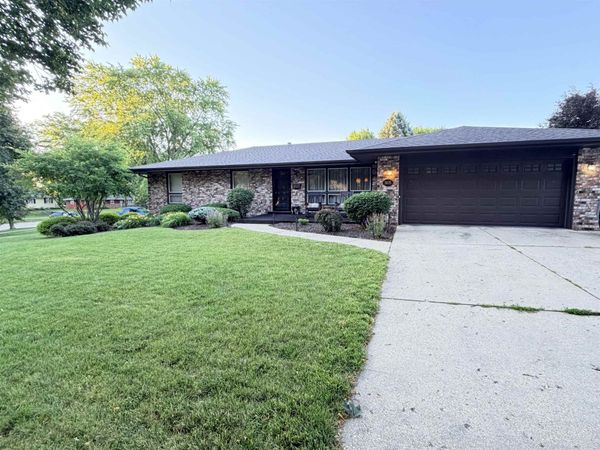 3615 Bently Drive, ROCKFORD, IL 61101