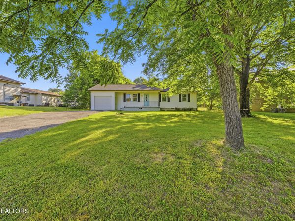 1414 Duncan Station Rd, Alcoa, TN 37701