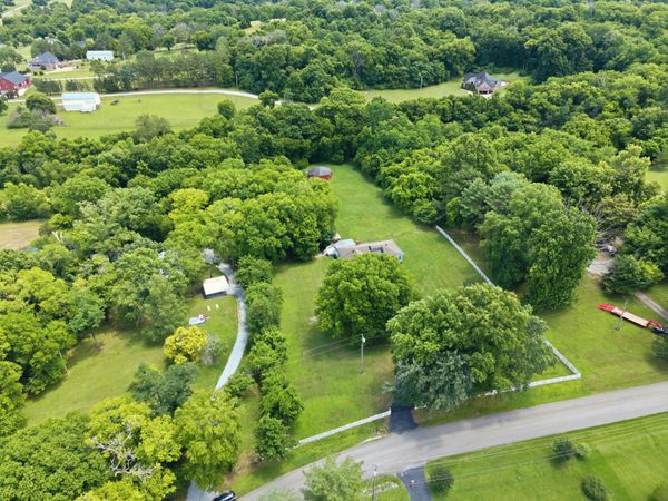 1061 Cliff White Rd , Columbia, TN 38401