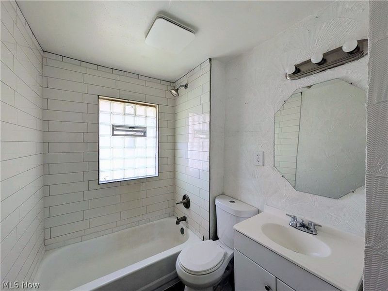13415 Argus Avenue, Cleveland, OH 44110 Photo 24